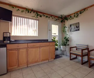 Photo 3 - Americas Best Value Inn Comanche