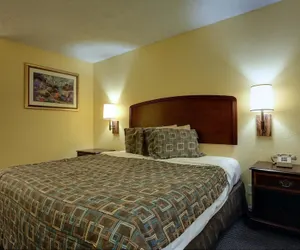 Photo 5 - Americas Best Value Inn Comanche
