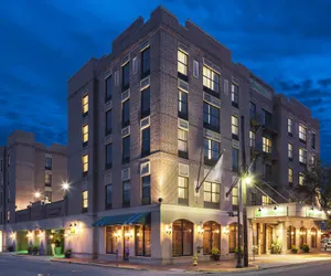 Photo 2 - Holiday Inn Savannah Historic District by IHG