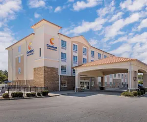 Photo 2 - Comfort Inn & Suites