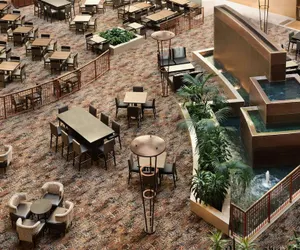 Photo 5 - Embassy Suites by Hilton E Peoria Riverfront Conf Center