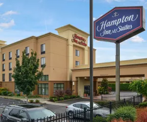 Photo 2 - Hampton Inn & Suites Tacoma