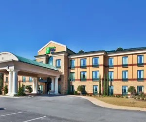 Photo 2 - Holiday Inn Express Hotel & Suites Macon-West by IHG