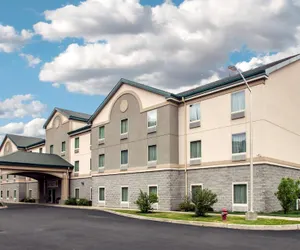 Photo 2 - Quality Inn & Suites Fishkill South near I-84