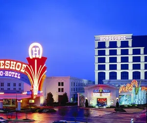 Photo 2 - Horseshoe Tunica Casino and Hotel