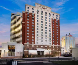 Photo 2 - Courtyard by Marriott Atlantic City Beach Block