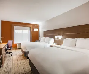 Photo 4 - Holiday Inn Express Hotel & Suites Inverness by IHG