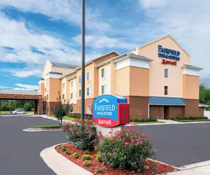 Photo 2 - Fairfield Inn & Suites Marianna