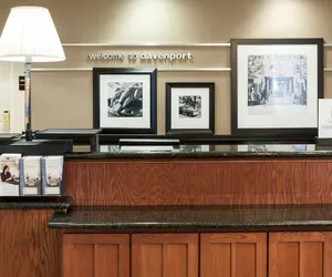 Photo 3 - Hampton Inn & Suites Davenport