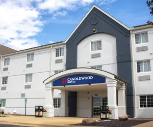 Photo 2 - Candlewood Suites Grand Prairie by IHG