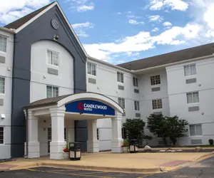 Photo 2 - Candlewood Suites Grand Prairie, an IHG Hotel