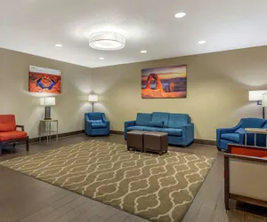 Photo 3 - Comfort Inn Saint George North