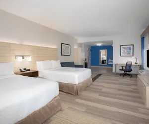 Photo 4 - Holiday Inn Express & Suites Phoenix - Glendale Sports Dist, an IHG Hotel