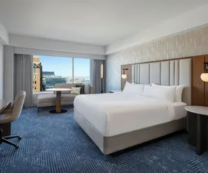 Photo 2 - Renaissance® Boston Seaport District