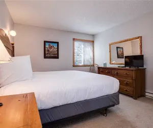 Photo 3 - Ridgecrest Condominiums by Pioneer Ridge Management
