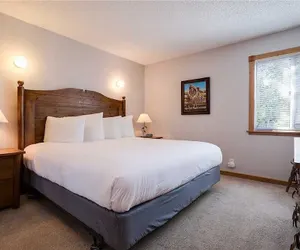 Photo 4 - Ridgecrest Condominiums by Pioneer Ridge Management