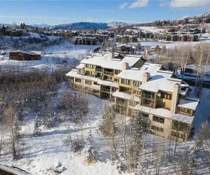 Photo 2 - Ridgecrest Condominiums by Pioneer Ridge Management