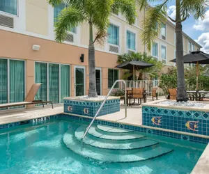 Photo 2 - Sleep Inn & Suites Port Charlotte - Punta Gorda