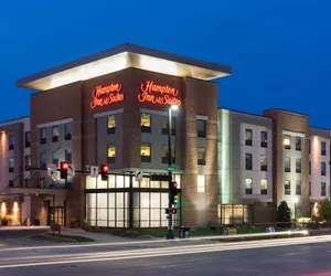 Photo 2 - Hampton Inn & Suites Omaha-Downtown