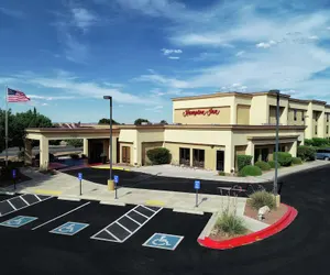 Photo 2 - Hampton Inn Sierra Vista