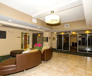 Photo 3 - Candlewood Suites Ft Myers I-75, an IHG Hotel