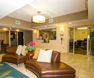 Photo 4 - Candlewood Suites Ft Myers I-75, an IHG Hotel