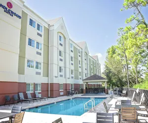 Photo 2 - Candlewood Suites Ft Myers I-75 by IHG