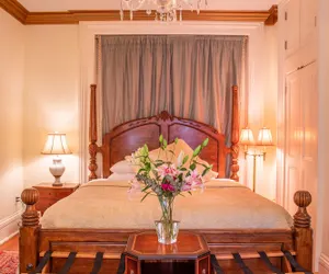 Photo 5 - Justine Inn Savannah