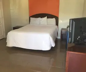 Photo 5 - Classic Inn & Suites