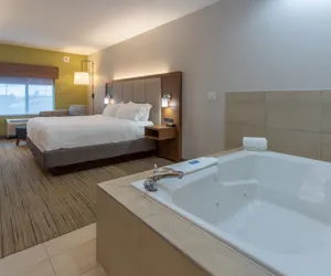 Photo 4 - Holiday Inn Express Indianapolis - Southeast by IHG