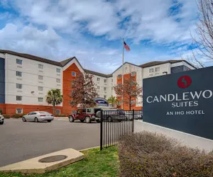 Photo 2 - Candlewood Suites, Columbia/Ft. Jackson, an IHG Hotel