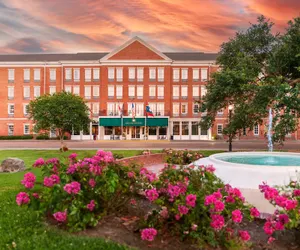 Photo 2 - Natchez Grand Hotel & Suites On the River