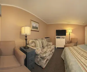 Photo 4 - Pier 7 Condominiums