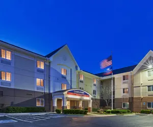 Photo 2 - Candlewood Suites Owasso, an IHG Hotel