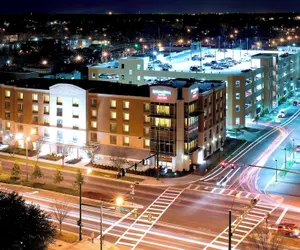 Photo 2 - SpringHill Suites Marriott Norfolk Old Dominion University