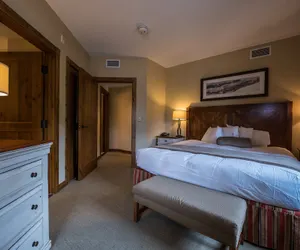 Photo 5 - Lodge at Mountaineer Square