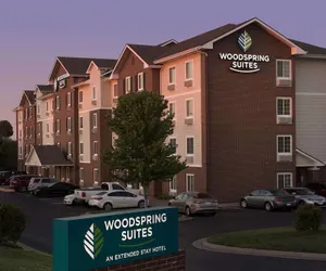 Photo 2 - WoodSpring Suites Kansas City Lenexa