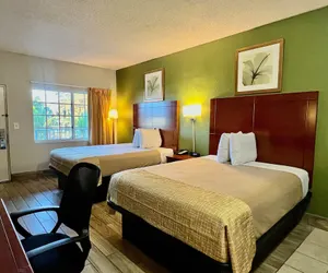 Photo 4 - Travelodge Suites by Wyndham Lake Okeechobee