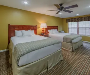 Photo 2 - Holiday Inn Club Vacations Fox River Resort at Sheridan by IHG