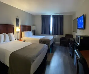 Photo 4 - Carolina Pine Inn