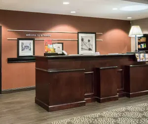 Photo 4 - Hampton Inn & Suites Orlando-John Young Pkwy/S. Park