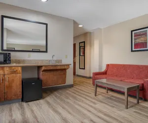 Photo 5 - Best Western Plus Philadelphia-Choctaw Hotel and Suites
