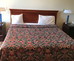 Photo 5 - Grantmoore Motor Lodge