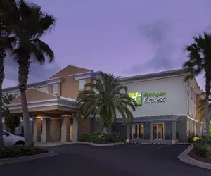 Photo 2 - Holiday Inn Express Jacksonville Beach by IHG