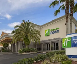 Photo 2 - Holiday Inn Express Jacksonville Beach, an IHG Hotel