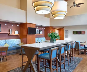 Photo 4 - Hampton Inn & Suites Providence/Smithfield