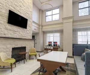 Photo 4 - Hampton Inn & Suites Florence-Downtown