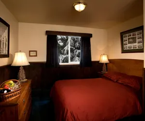 Photo 3 - Crystal Mountain Hotels