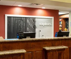 Photo 5 - Hampton Inn & Suites Baton Rouge - I-10 East