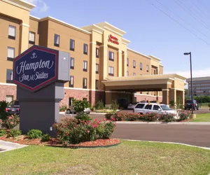 Photo 2 - Hampton Inn & Suites Natchez